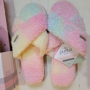 Pudus Carlie Criss Cross Pink and Blue Fuzzy Slippers w Memory Foam